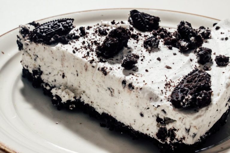 Bolo de Oreo: Delicie-se com essa Sobremesa Surpreendente